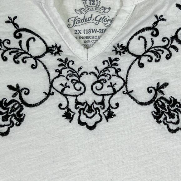 Faded Glory Embroidered Neckline Short Sleeve Tee Shirt Top in White 2X(18W-20W) - Picture 5 of 11